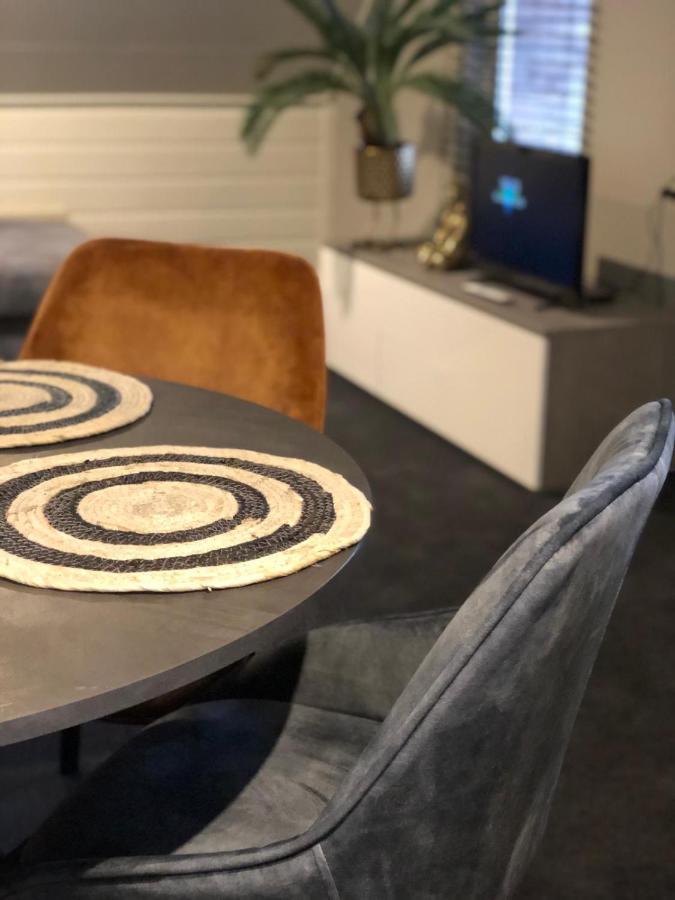 Huize Hoelterhof Wellness Hotel Restaurant エンスヘーデ エクステリア 写真